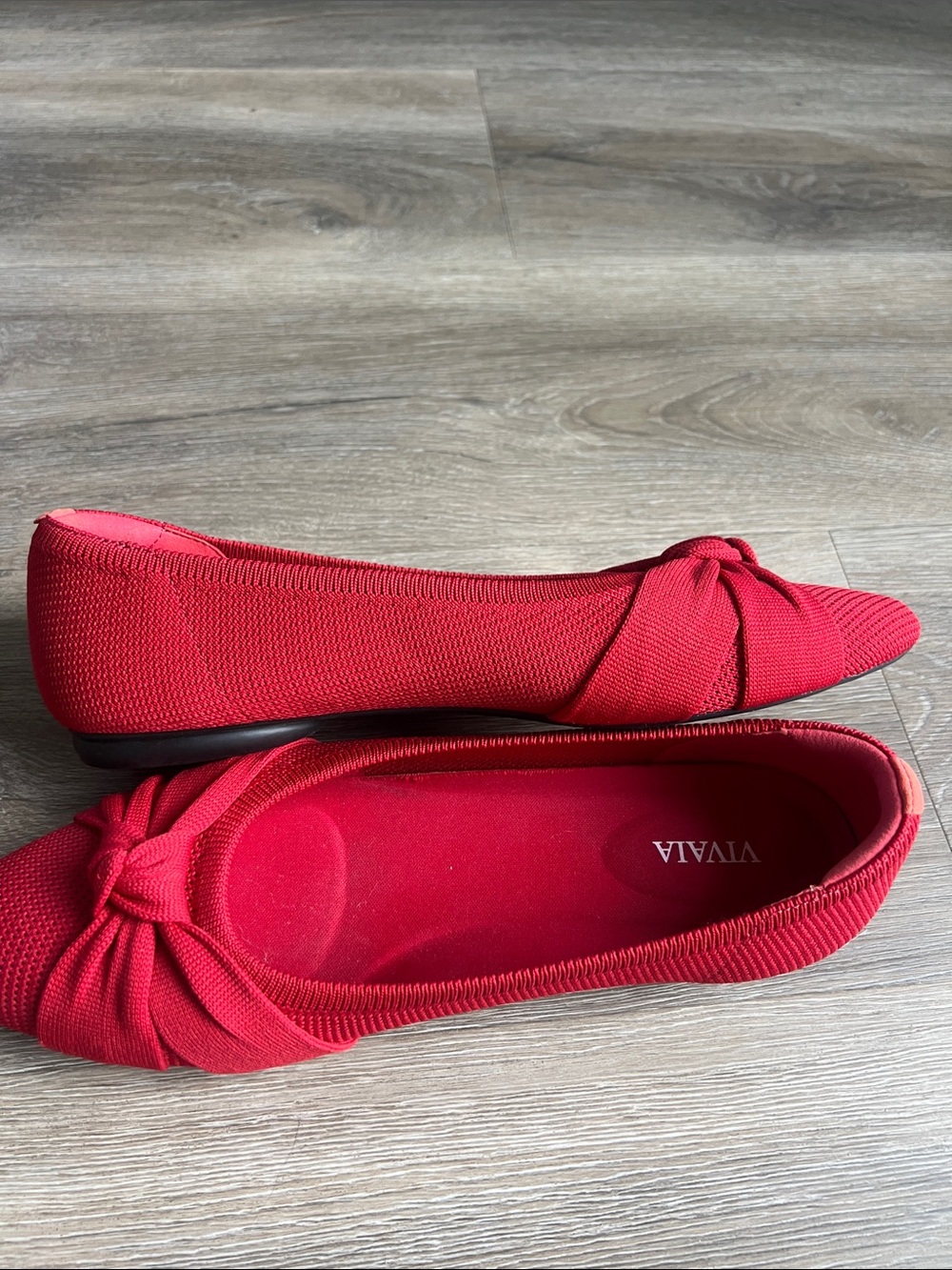 Vivaia Bibi Almond-Toe Knotted Flats in Ruby Red - Picture 9 of 12